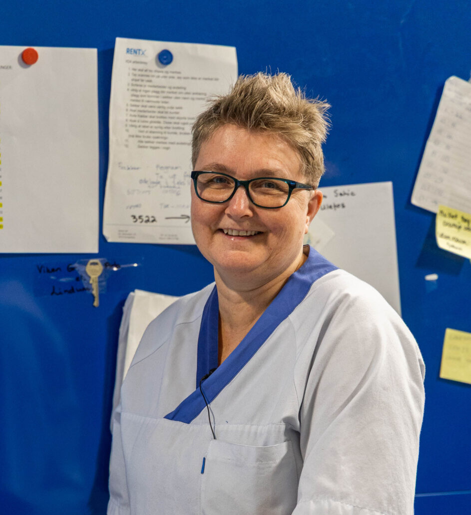 Vaskerioperatør Anne Mette Aasen har jobbet 25 år i RentX som vaskerioperatør